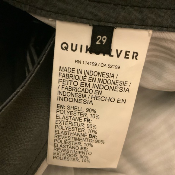 Quicksilver surfsilk swim trunks made from recycled plastic bottles. Size 29. - Picture 6 of 7